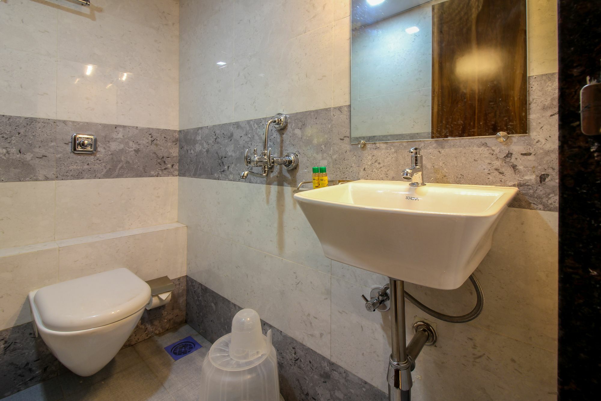 Fabhotel Amour - Nr Mumbai International Airport Екстер'єр фото