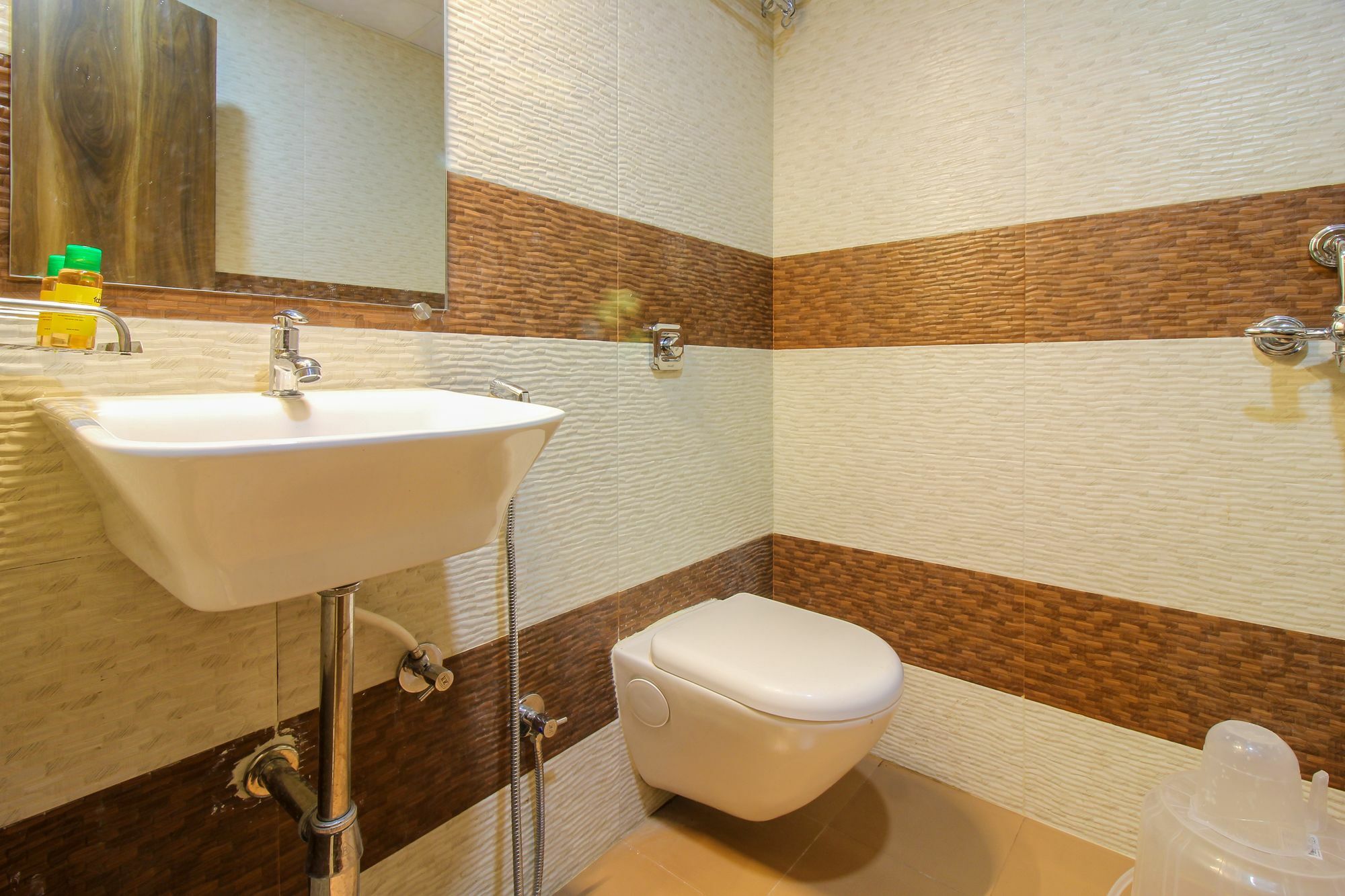 Fabhotel Amour - Nr Mumbai International Airport Екстер'єр фото
